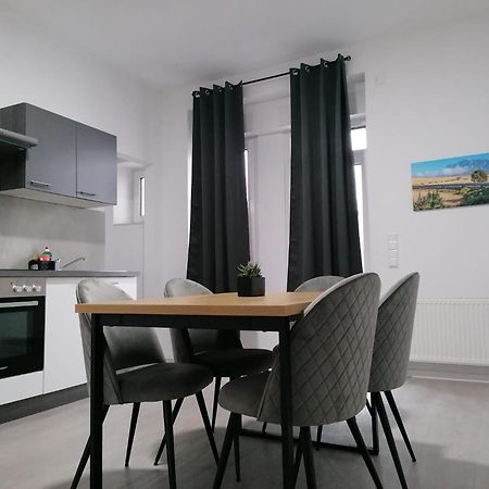Estrella24 Living Rooms Zermatt 赫恩 外观 照片