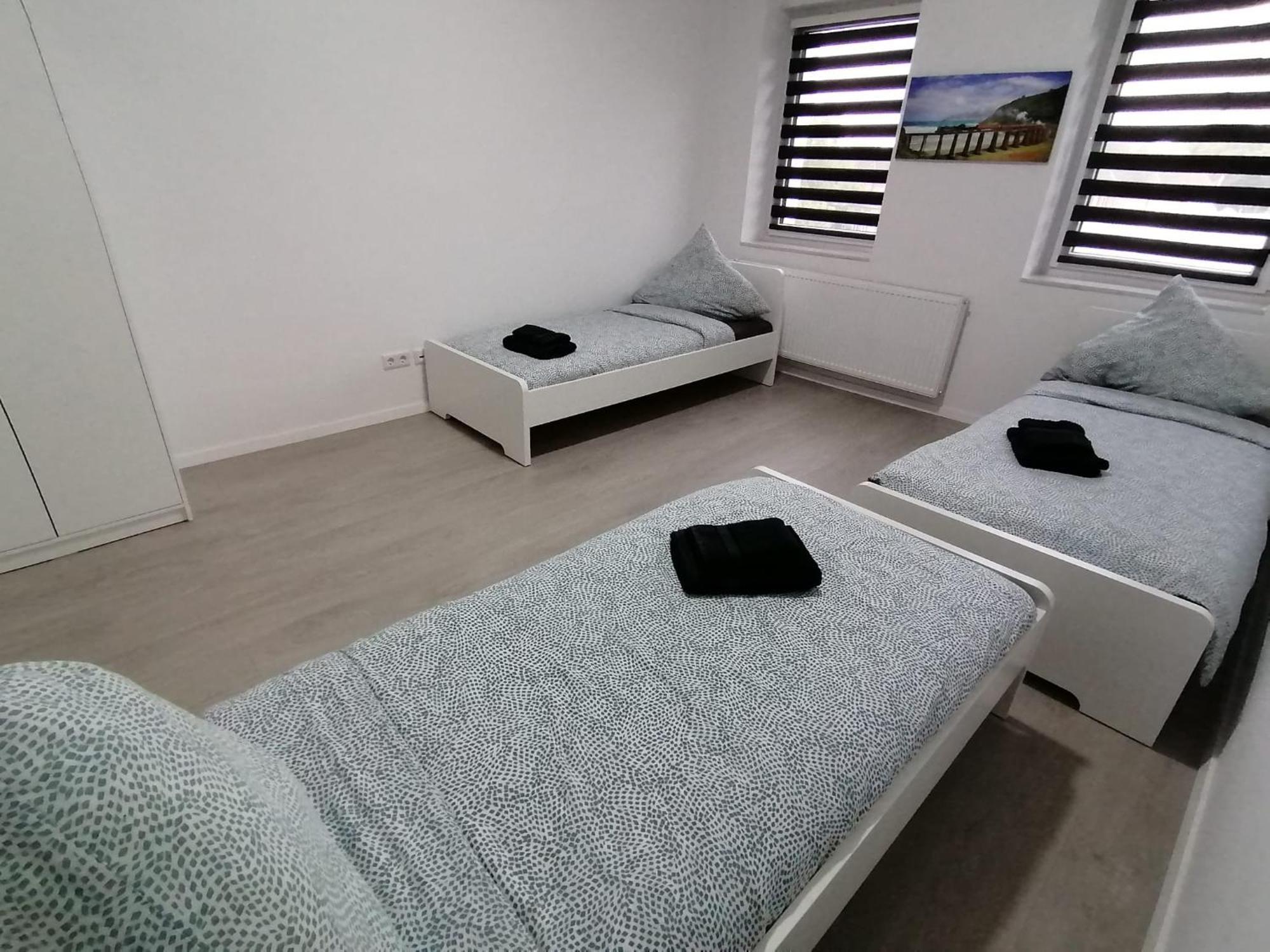Estrella24 Living Rooms Zermatt 赫恩 外观 照片