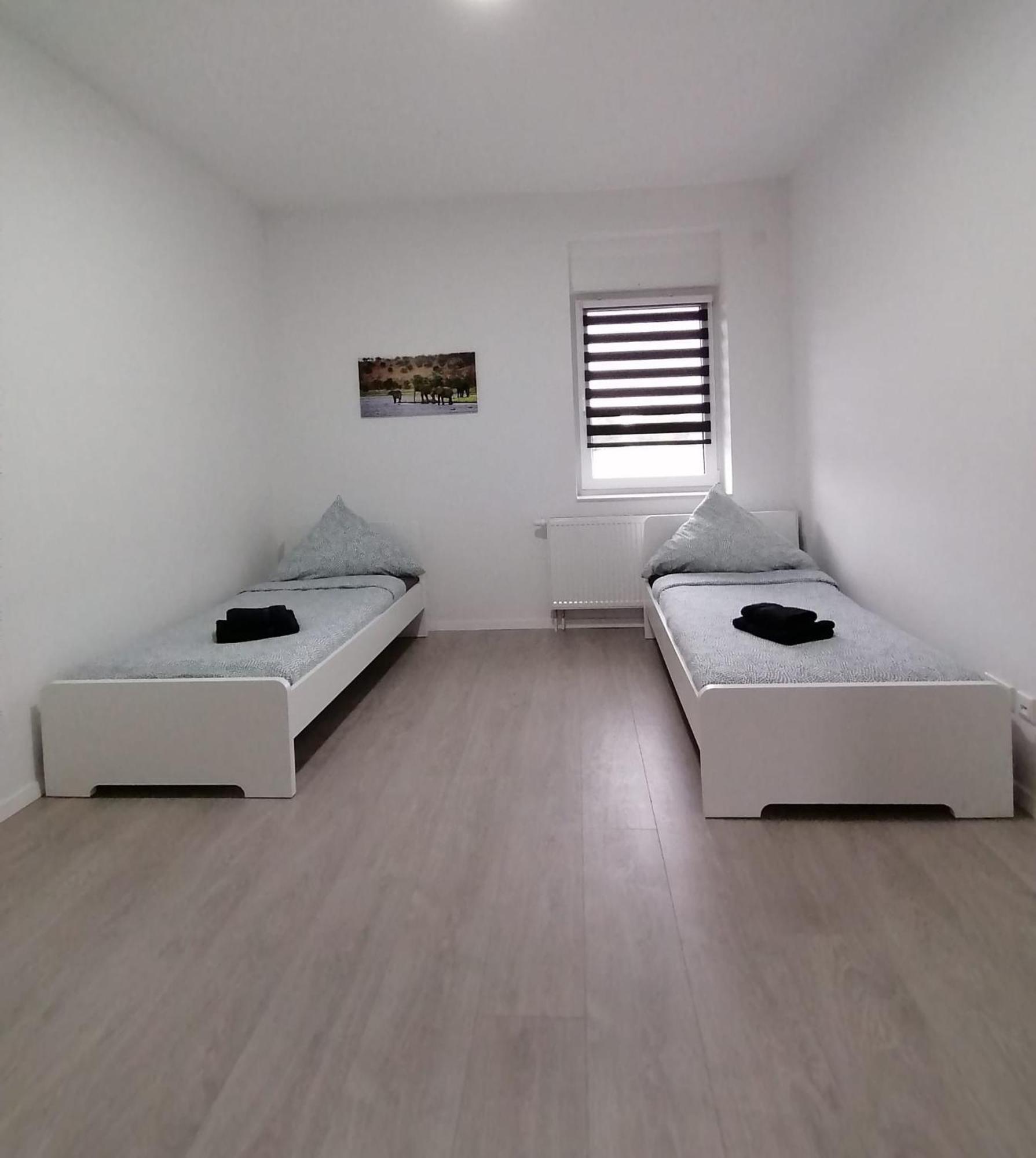 Estrella24 Living Rooms Zermatt 赫恩 外观 照片
